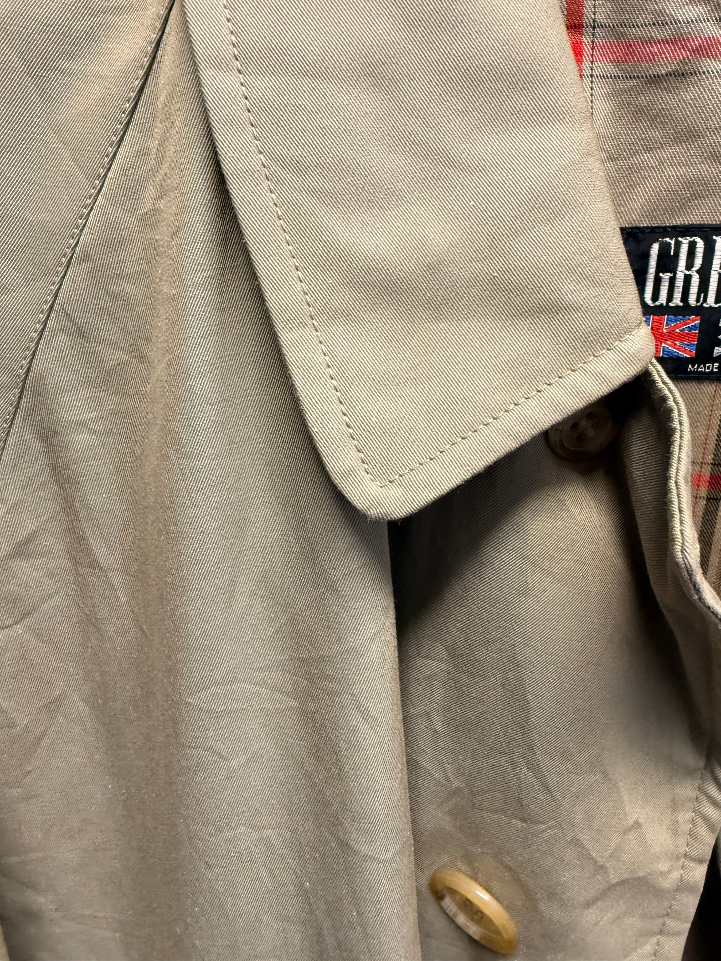 Vintage Grenfeli Majer Trenchcoat (44)