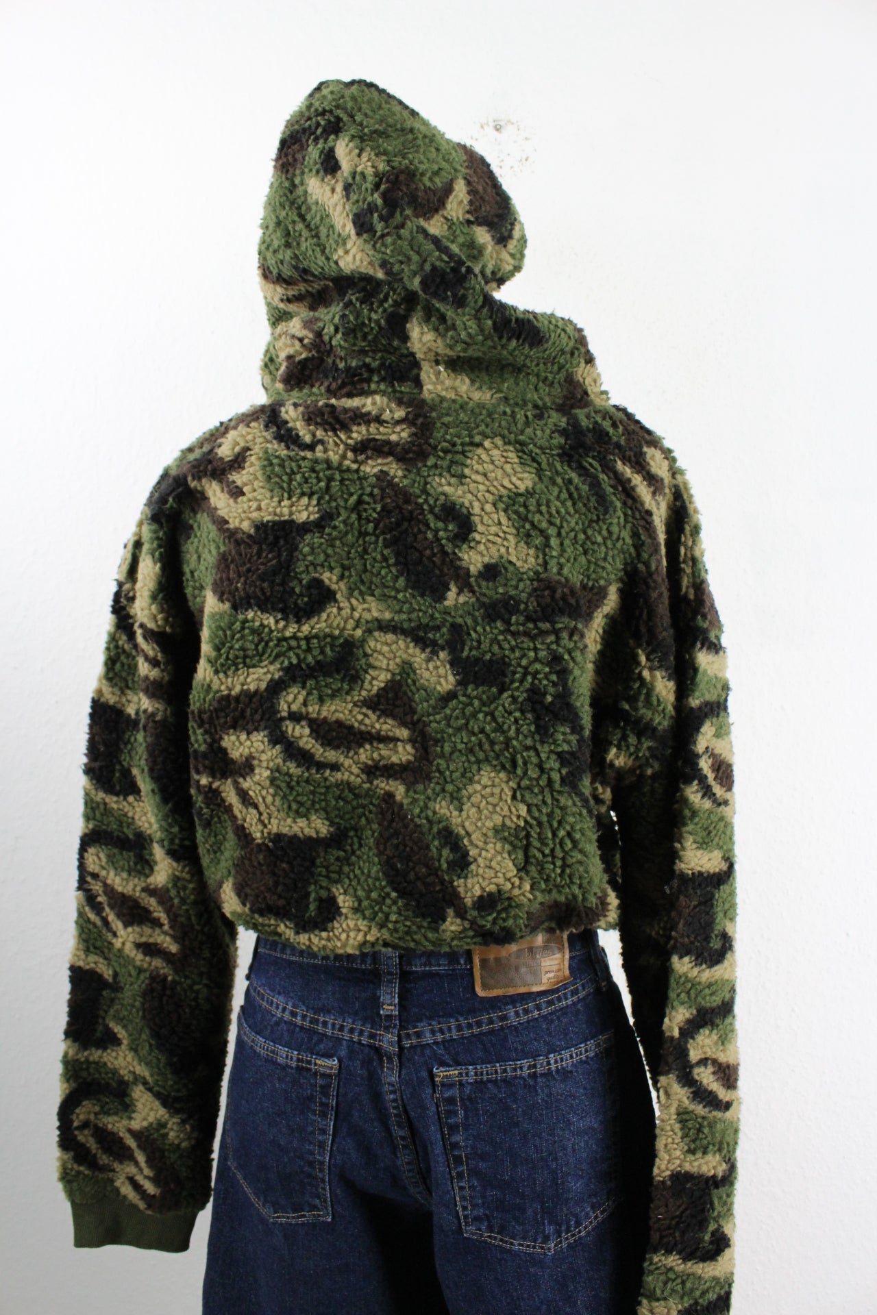 Vintage Cropped Camo Hoodie (S) - Vintage & Rags Online