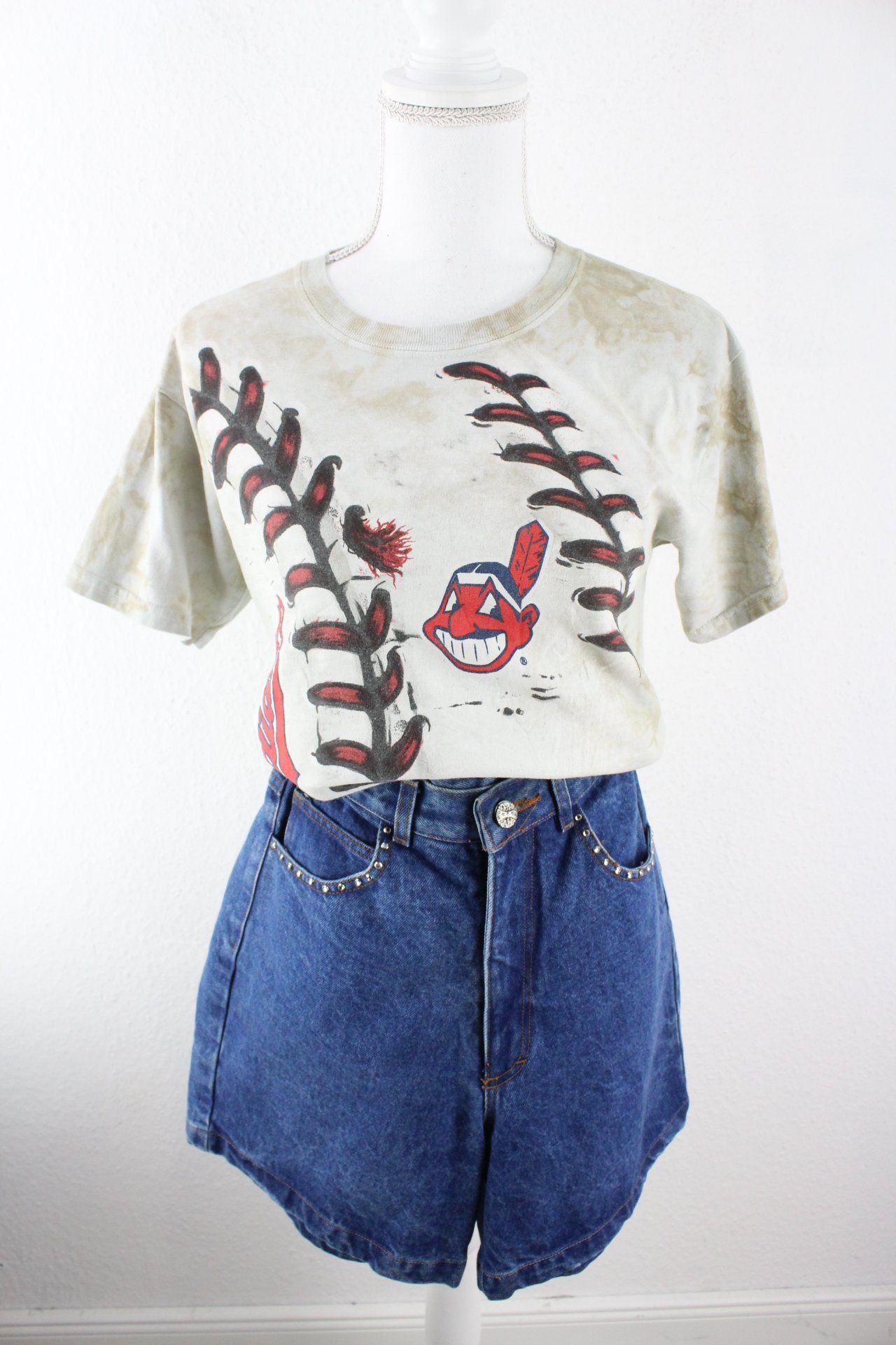 Vintage Beige Indians T-Shirt (S) Vintage & Rags