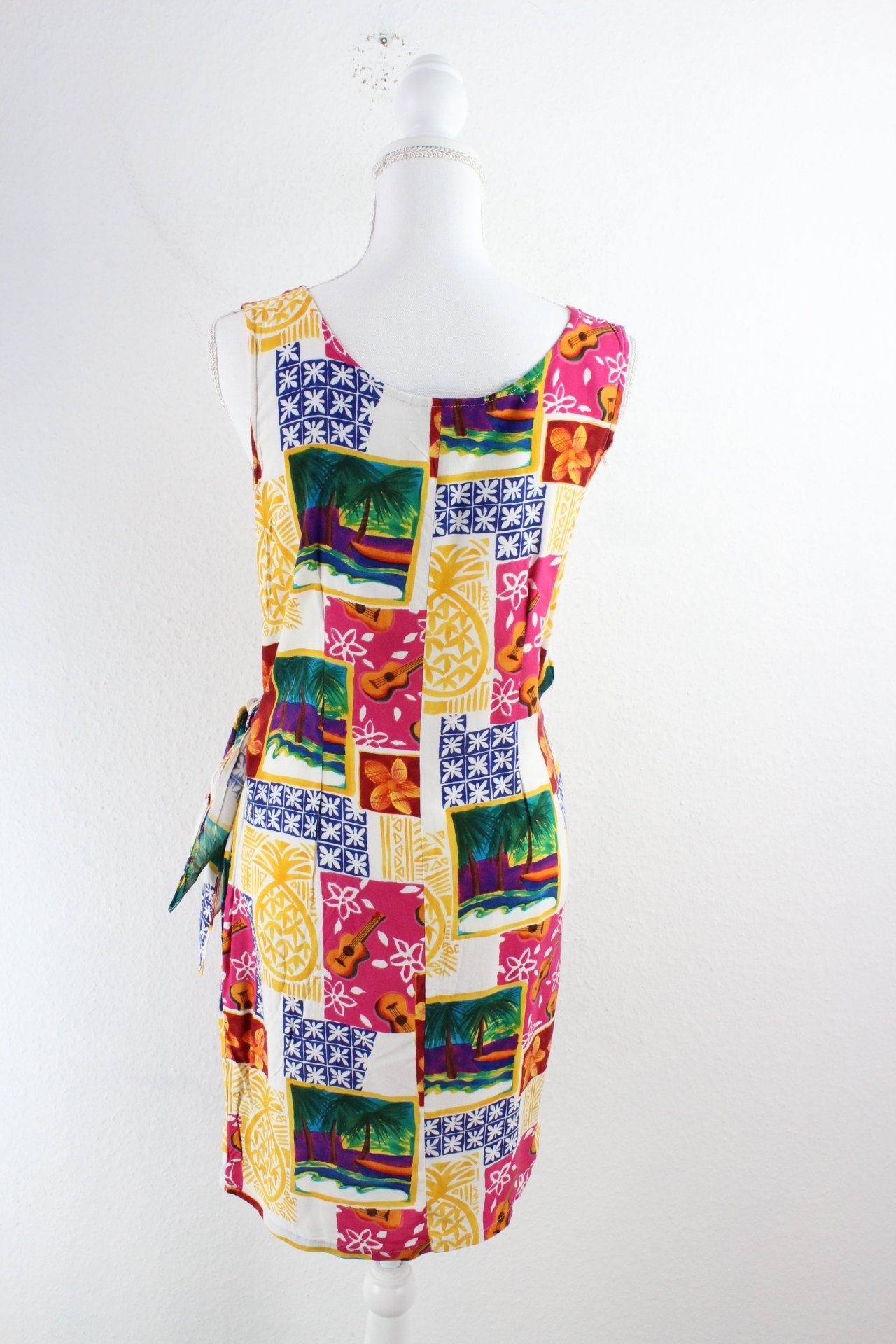 Vintage Hawaiian Dress (S) Vintage & Rags