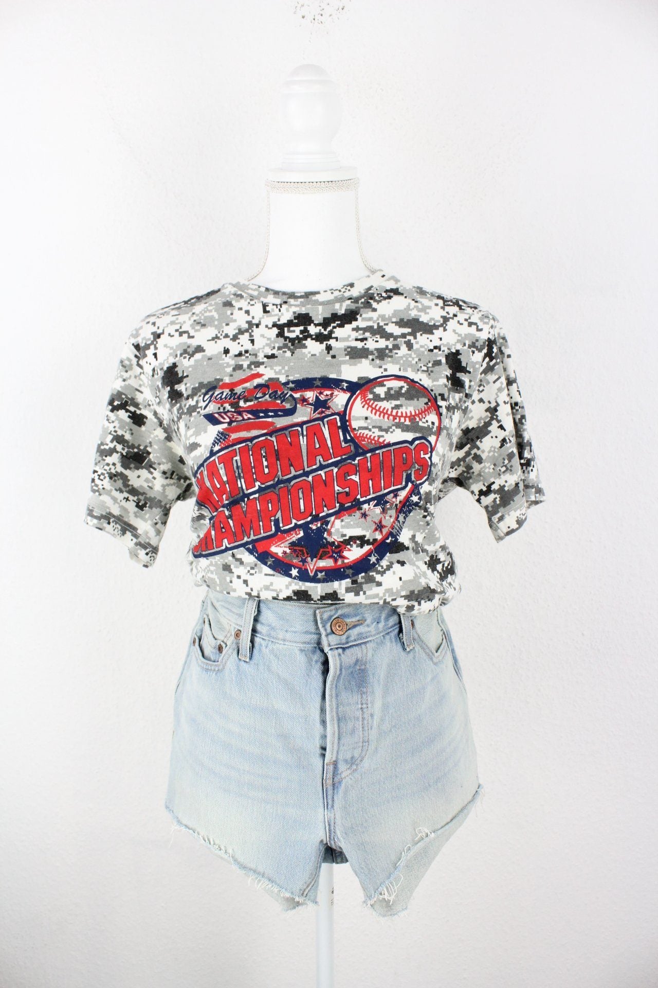 Vintage National Championships T-Shirt (XS) Vintage & Rags