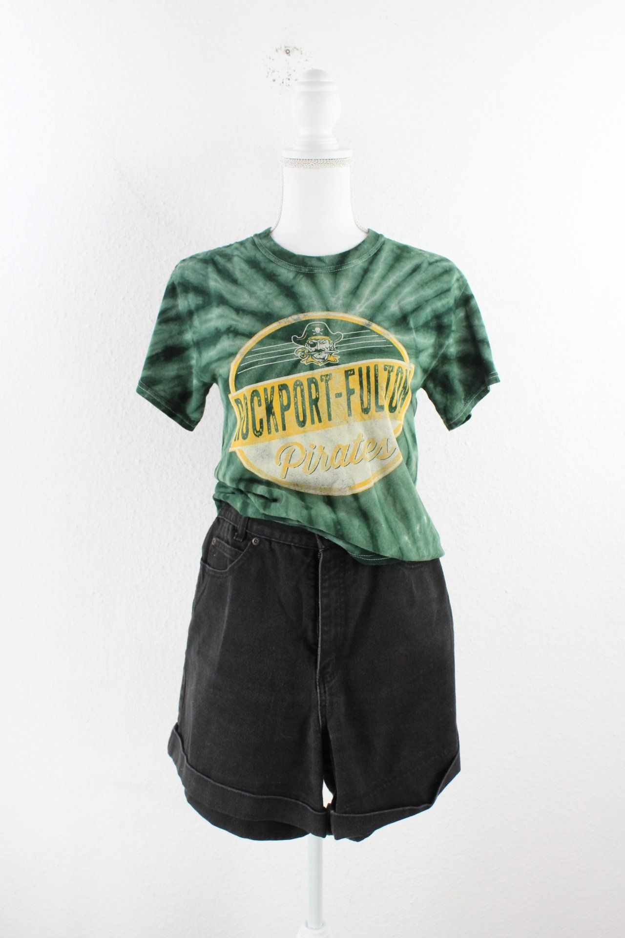 Vintage Pirates Batik T-Shirt (S) Vintage & Rags