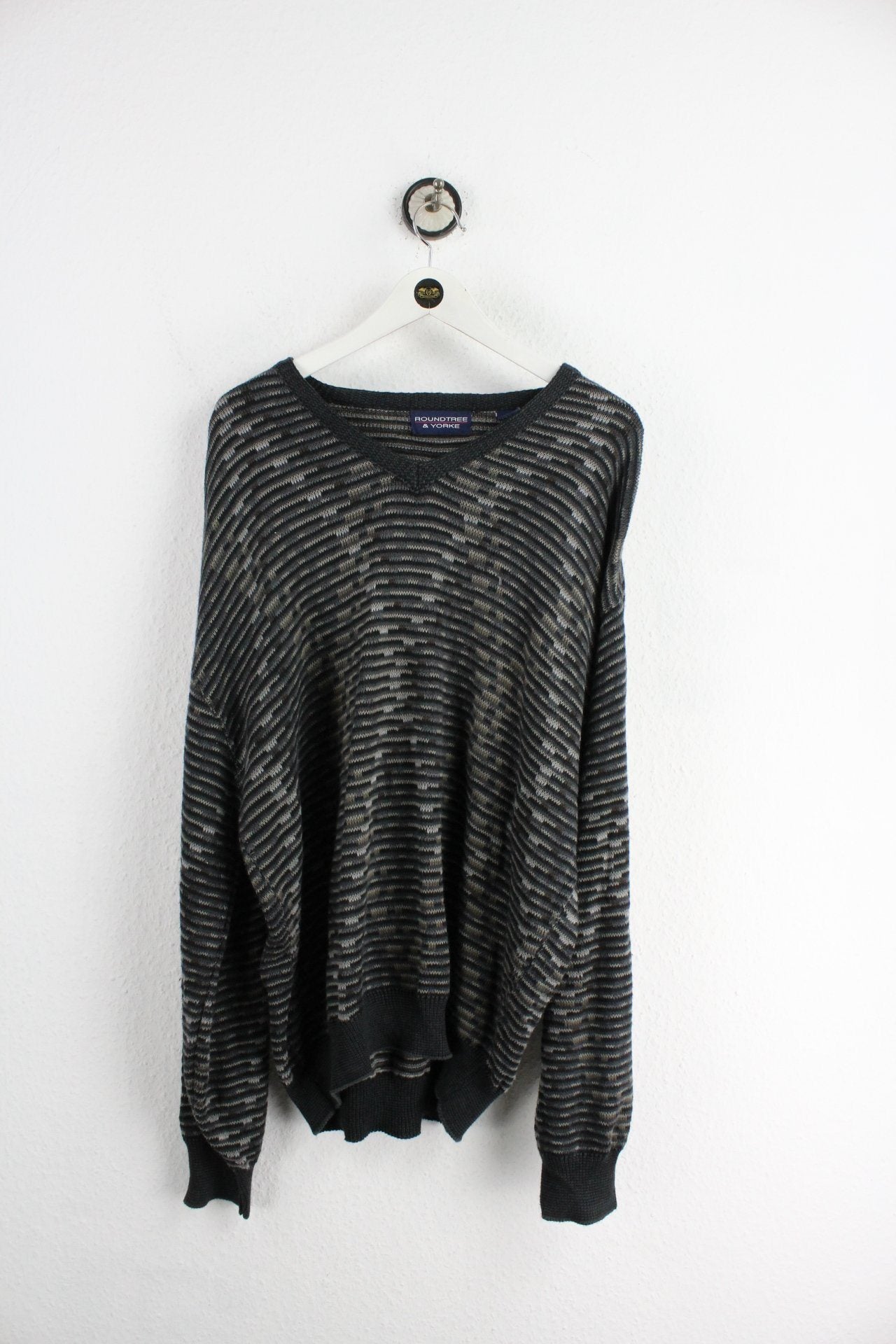 Vintage Roundtree&York V-Neck Pullover (L) Vintage & Rags