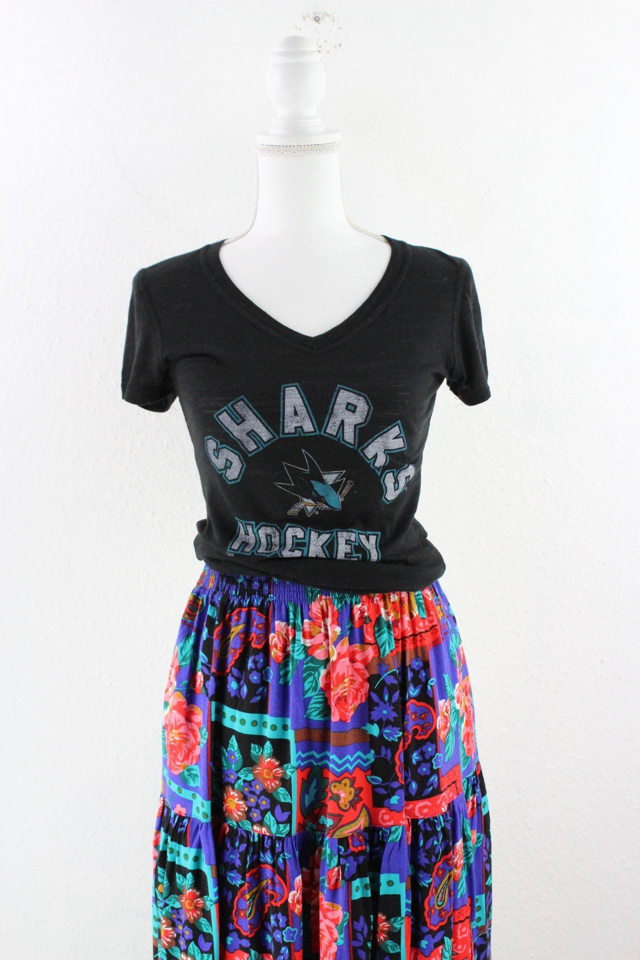Vintage Sharks T-Shirt (S) Vintage & Rags