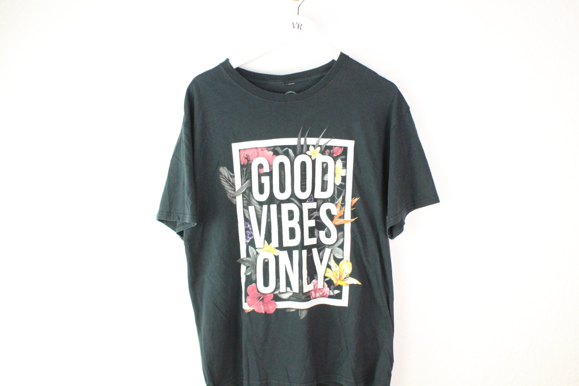 Vintage Good Vibes Only T-Shirt (L)