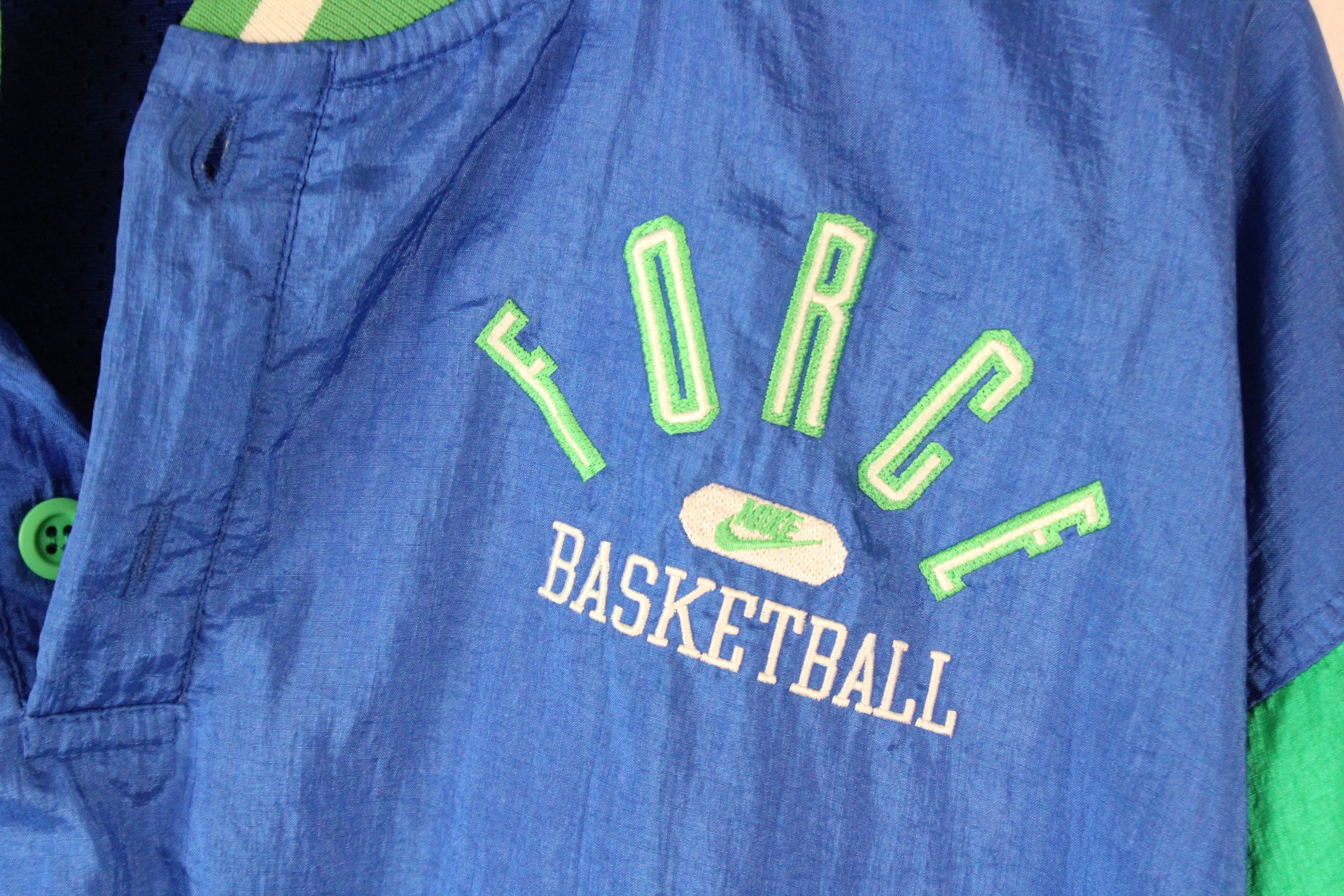 Vintage 90s Nike Force Basketball Sweatshirt (XL)