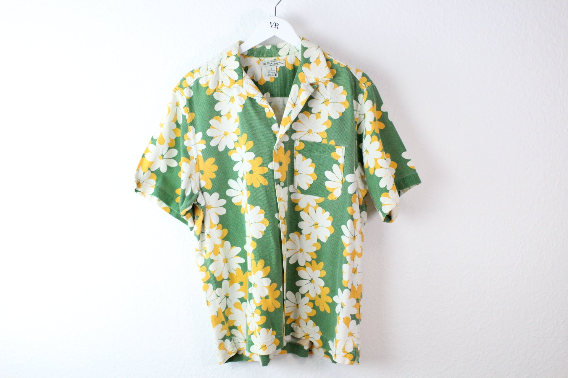vintage Hawaii Shirts (L)