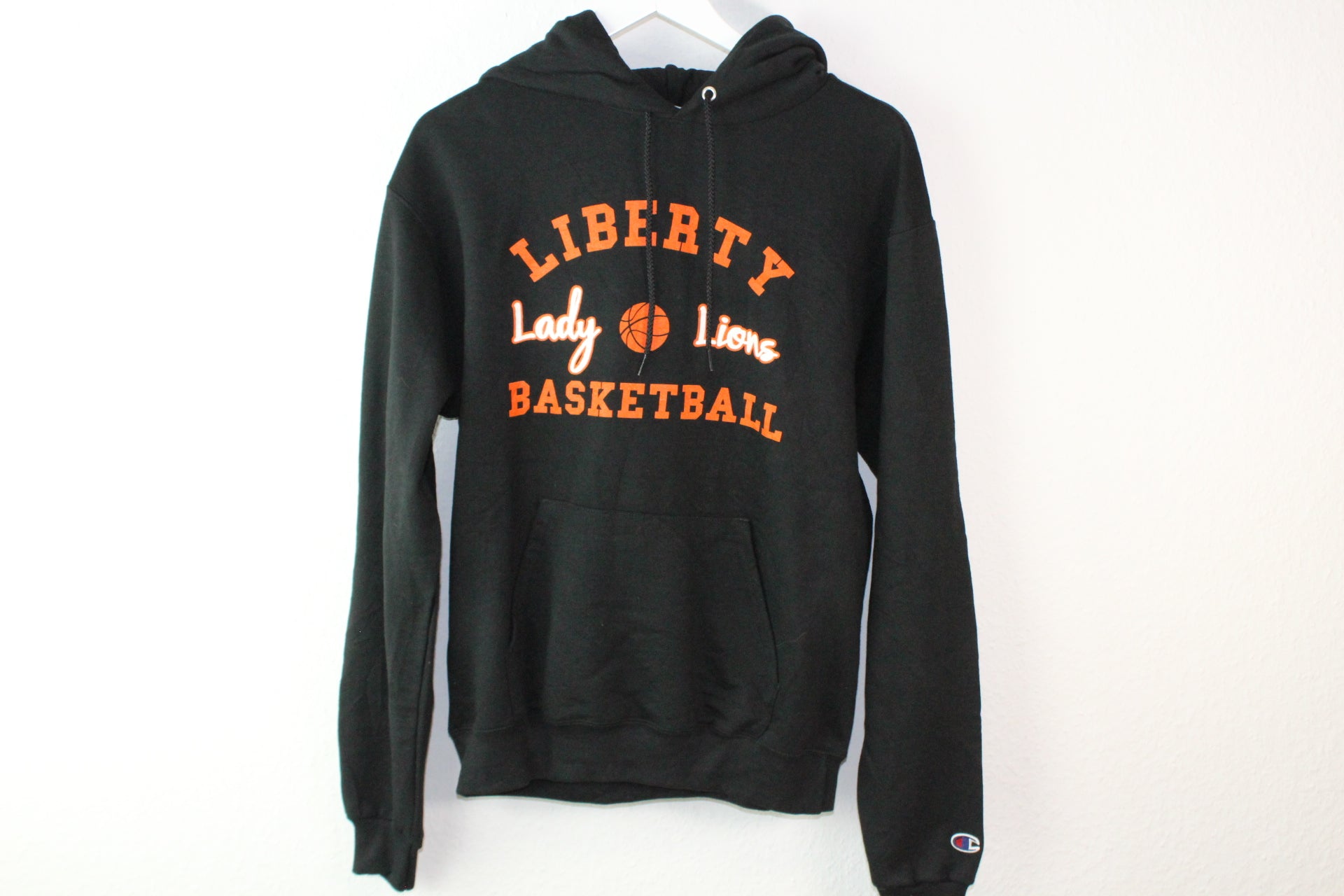 Vintage Libarty Basketball Hoodie Sweatshirt (M)