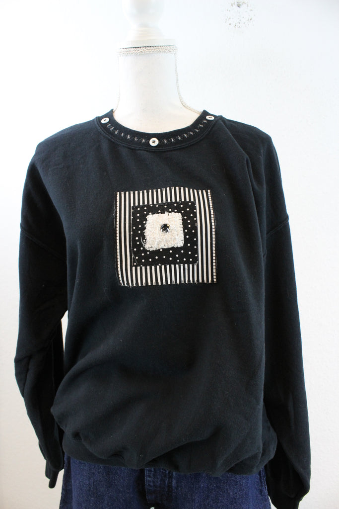 Vintage Patch Button Sweatshirt (L) - Vintage & Rags Online