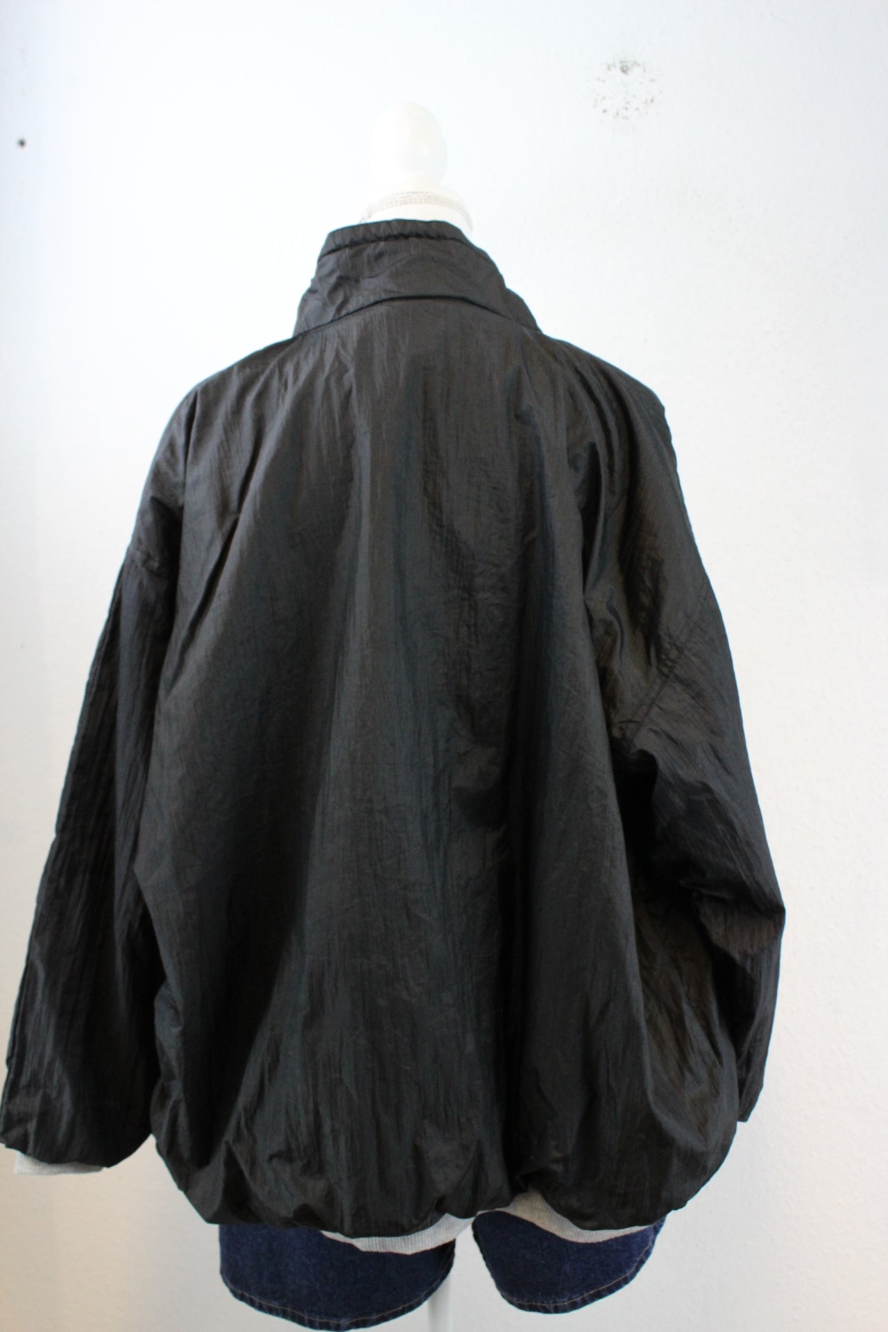 Vintage Black Red Purple Jacket (L) - Vintage & Rags Online