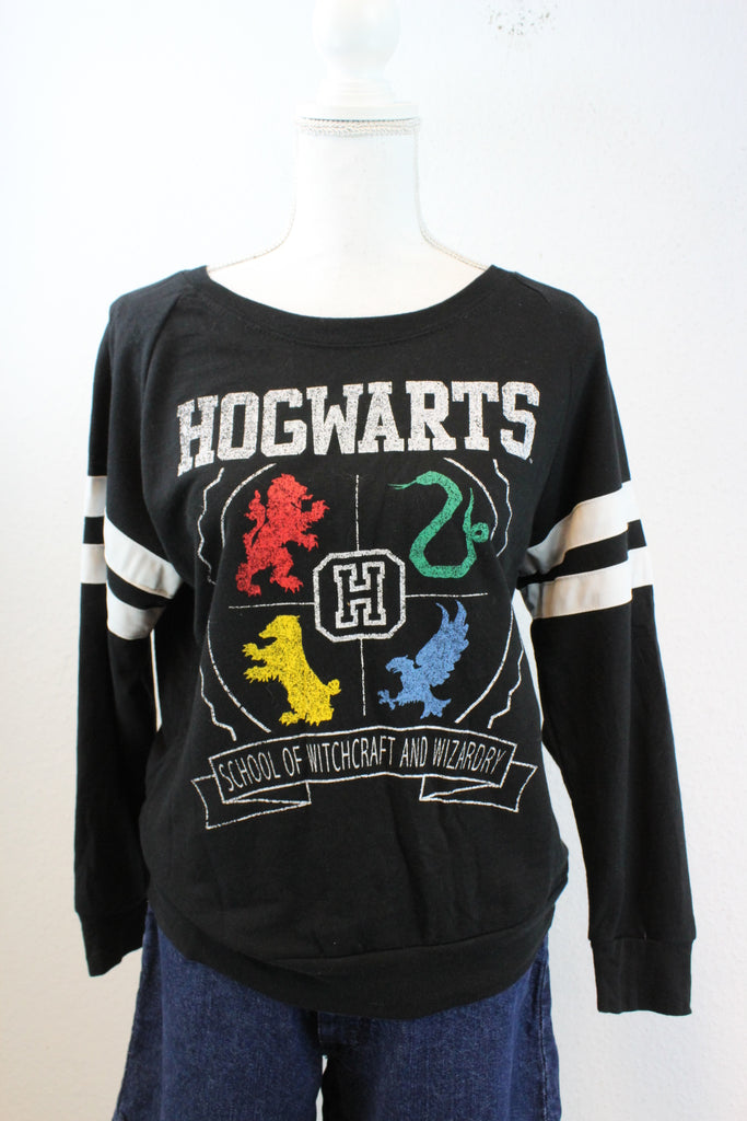 Vintage Hogwarts Sweatshirt (M) - Vintage & Rags Online