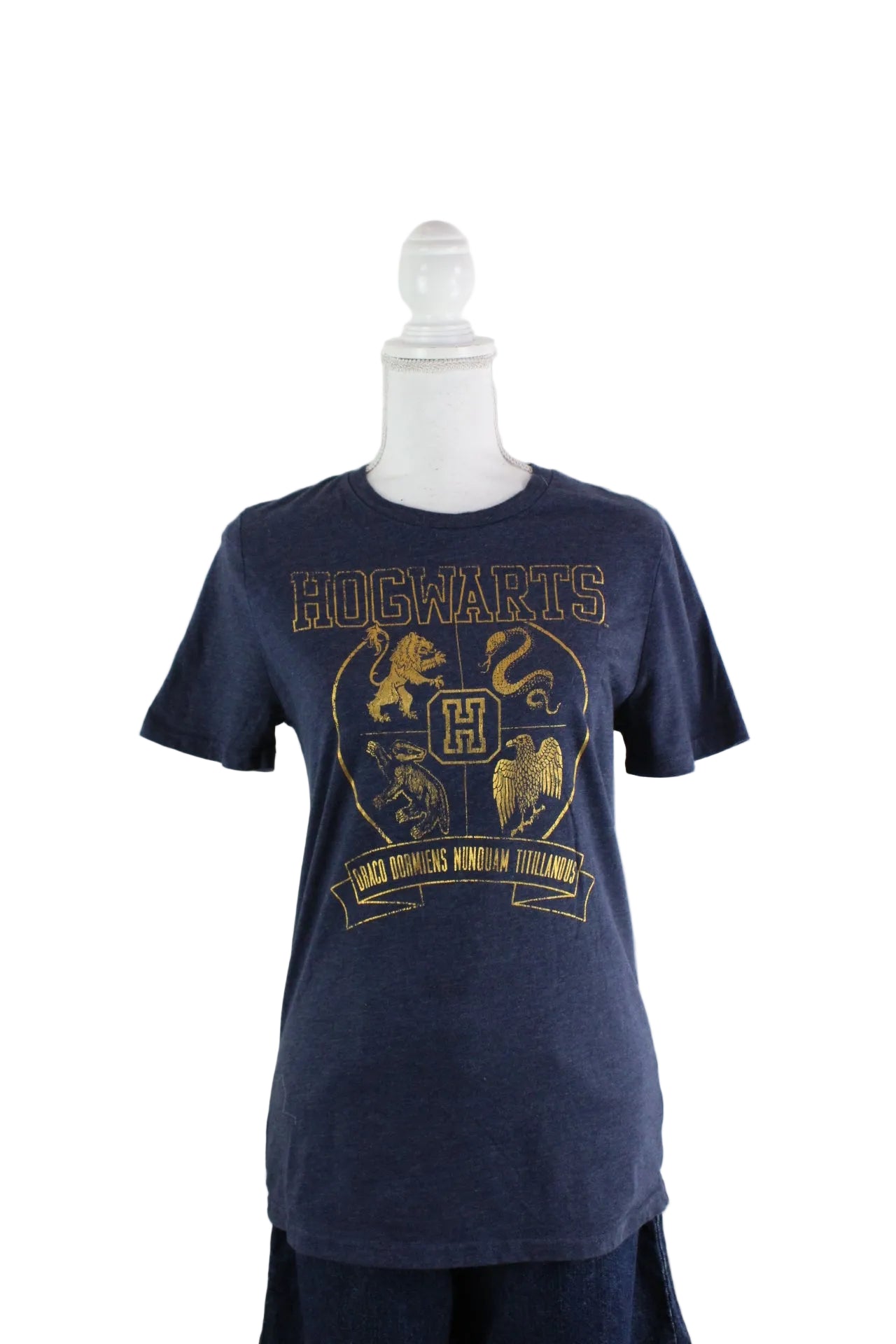 Vintage Hogwarts T-Shirt (XL) - Vintage & Rags