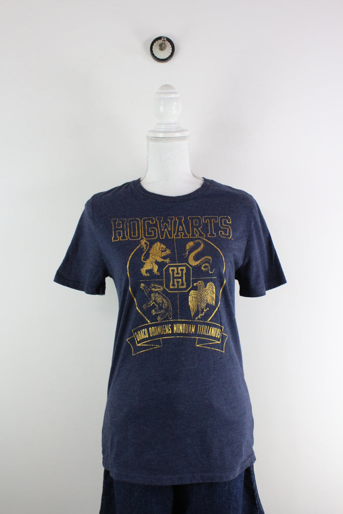 Vintage Hogwarts T-Shirt (XL) - Vintage & Rags