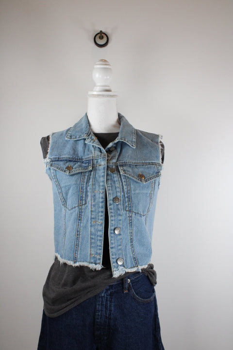 Vintage Breaker Denim Vest (M) - Vintage & Rags