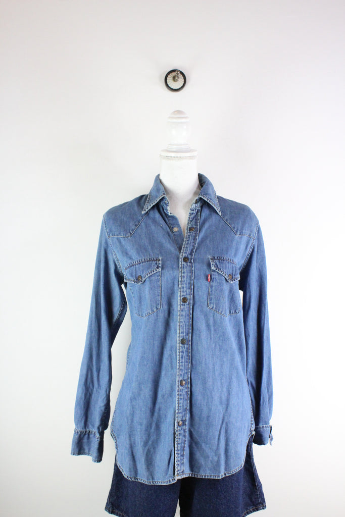 Vintage Levi's Denim Shirt (M) - Vintage & Rags