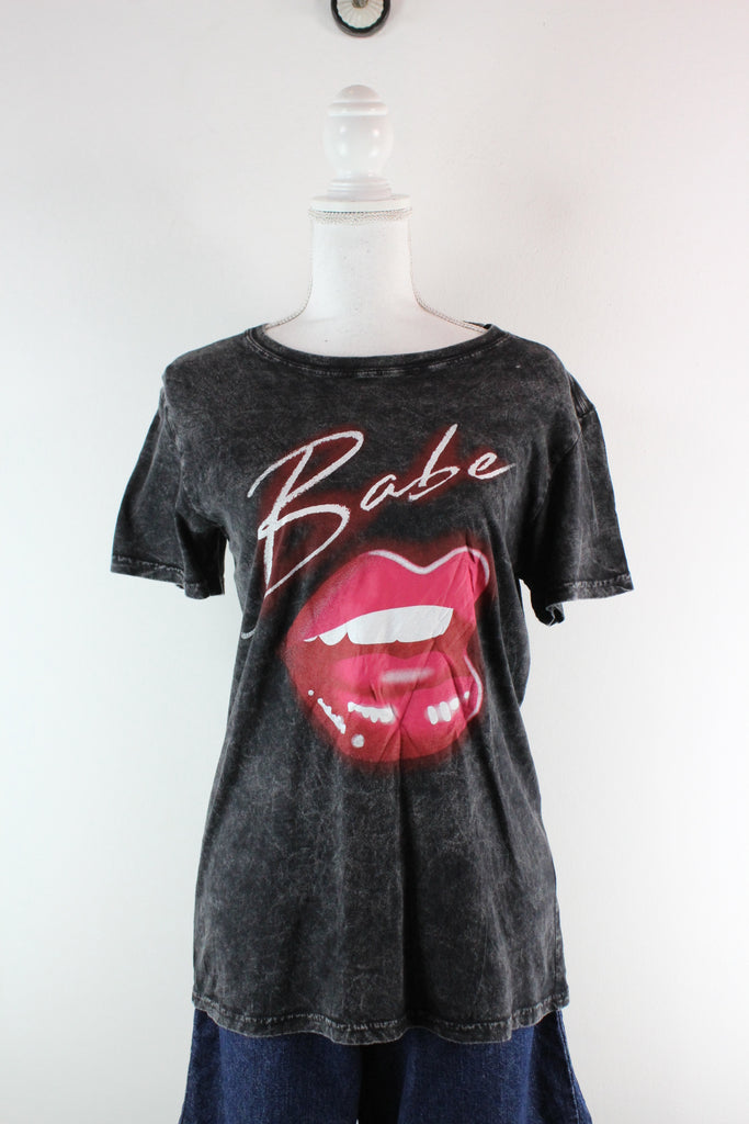 Vintage Babe T-Shirt (M) - Vintage & Rags