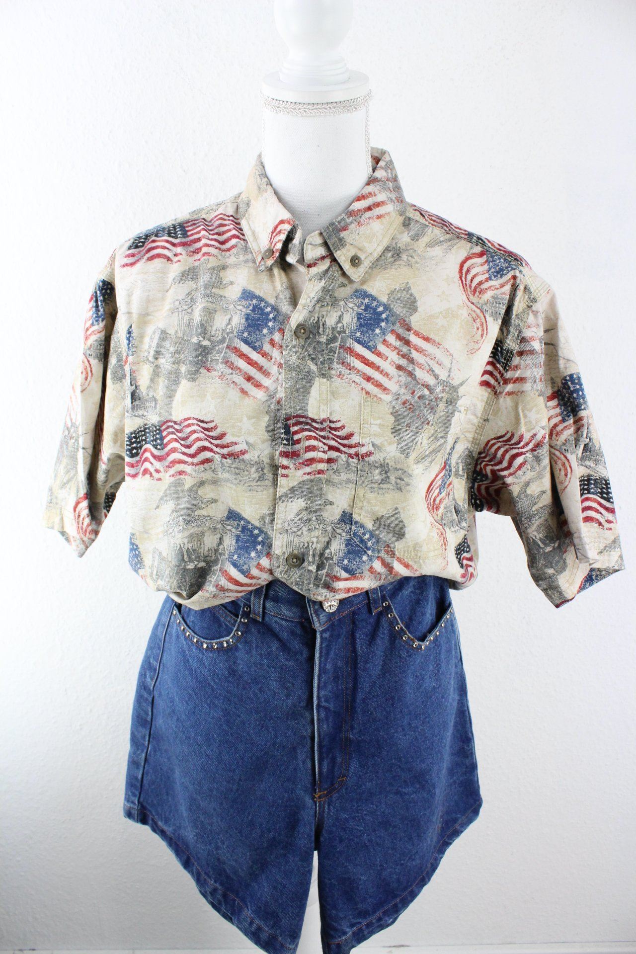 Vintage Beige USA Shirt (L) Vintage & Rags 