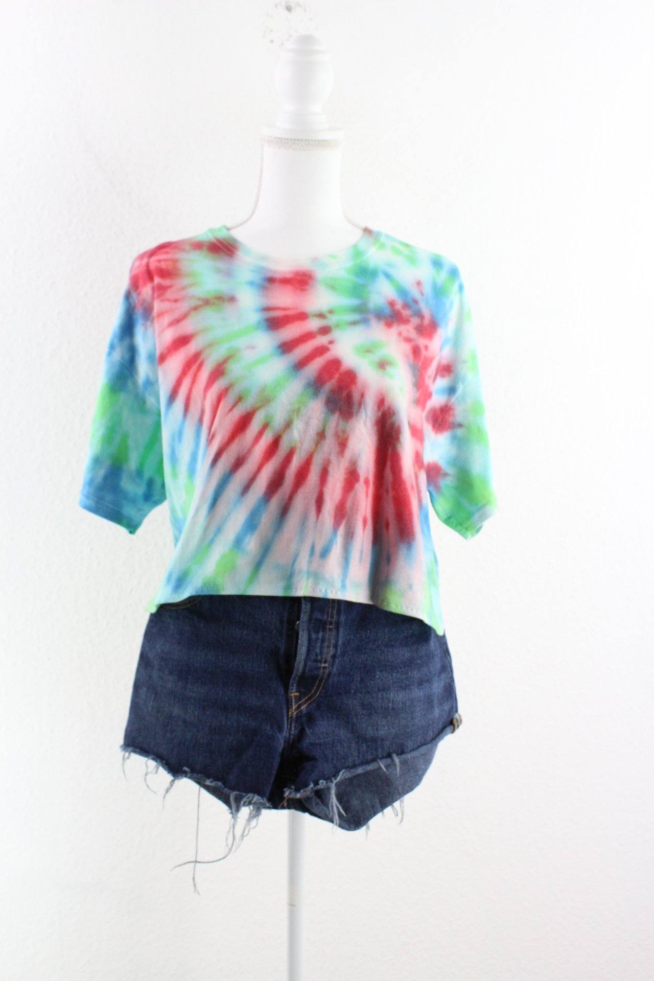 Vintage Crop Batik T-Shirt (L) Vintage & Rags 