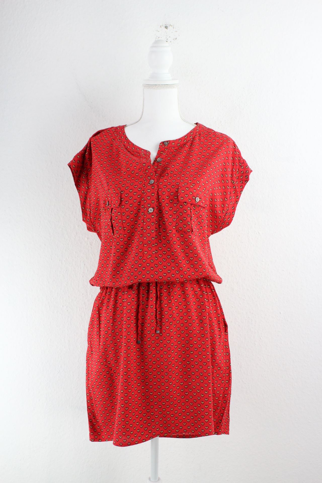 Vintage Red Cozy Dress (M) Vintage & Rags 